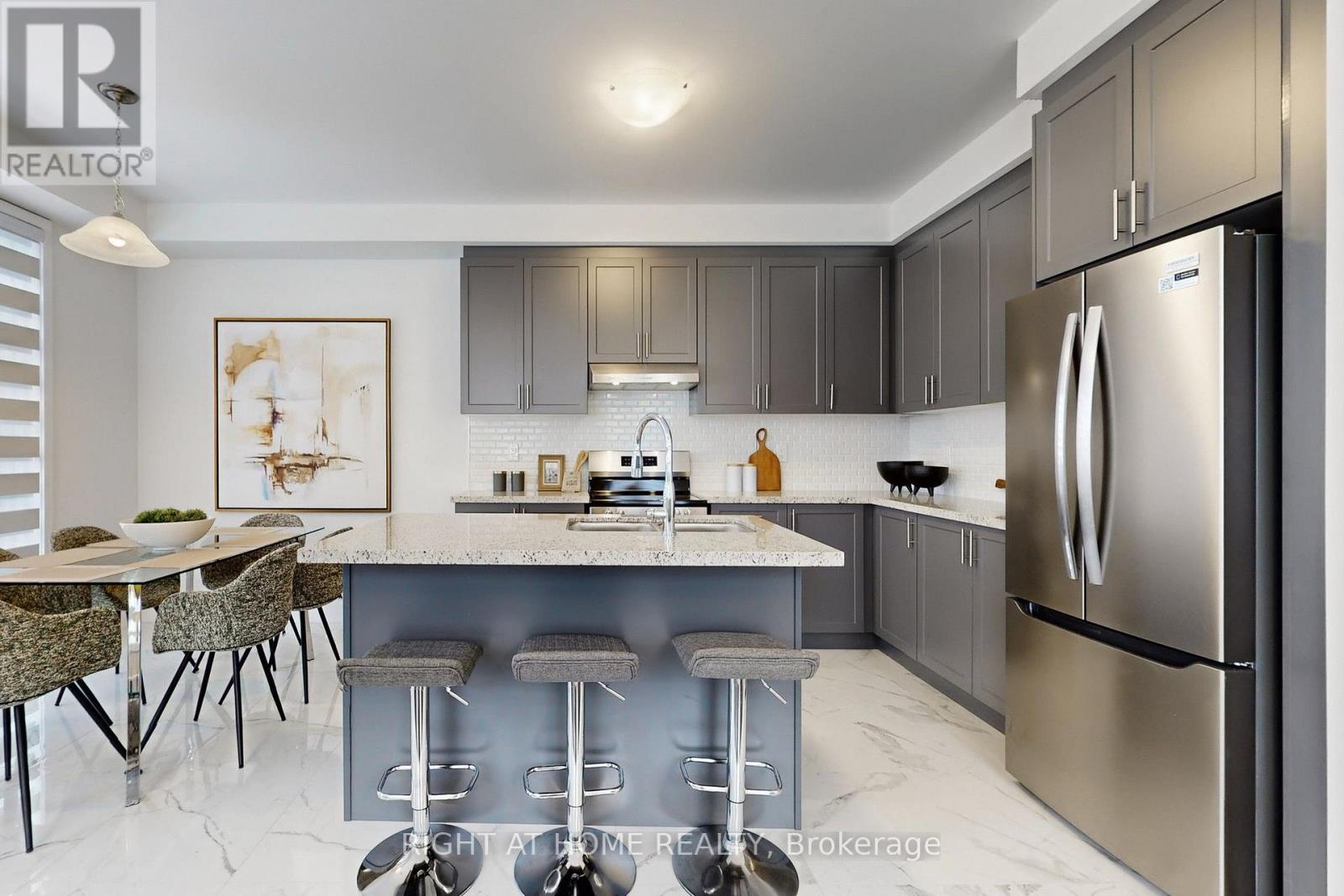 154 Anna Russell Way, Markham, Ontario  L3R 3X3 - Photo 8 - N13838386