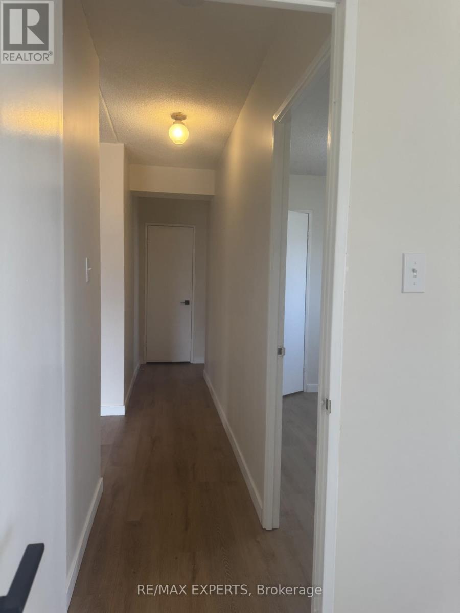 44 - 16 MCDONALD STREET N