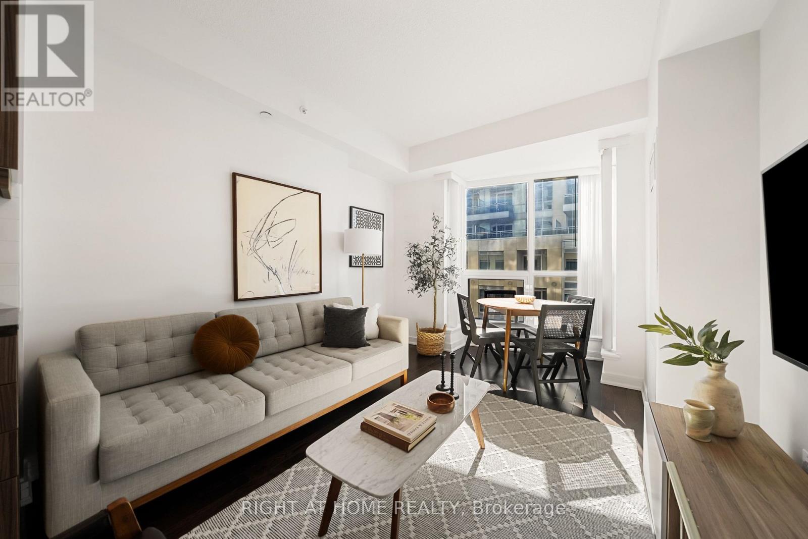 610 - 9201 YONGE STREET, richmond hill (langstaff), Ontario