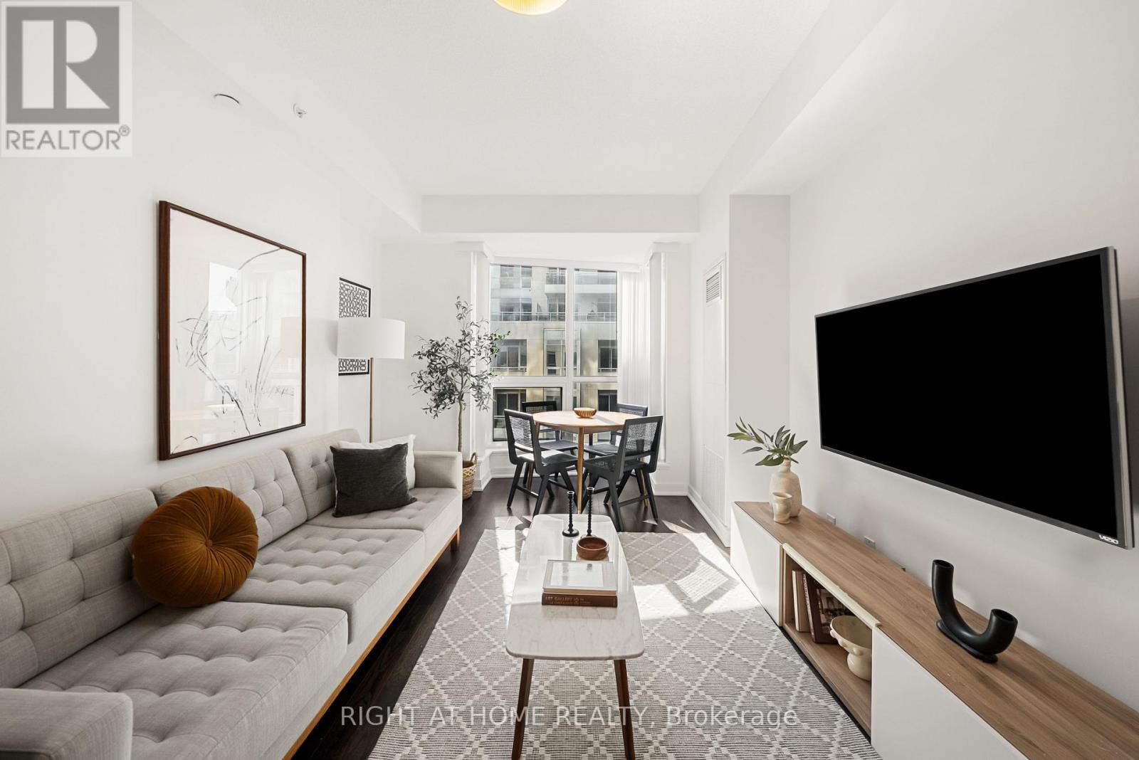 610 - 9201 Yonge Street, Richmond Hill (Langstaff), Ontario  L4C 1H9 - Photo 2 - N13838596