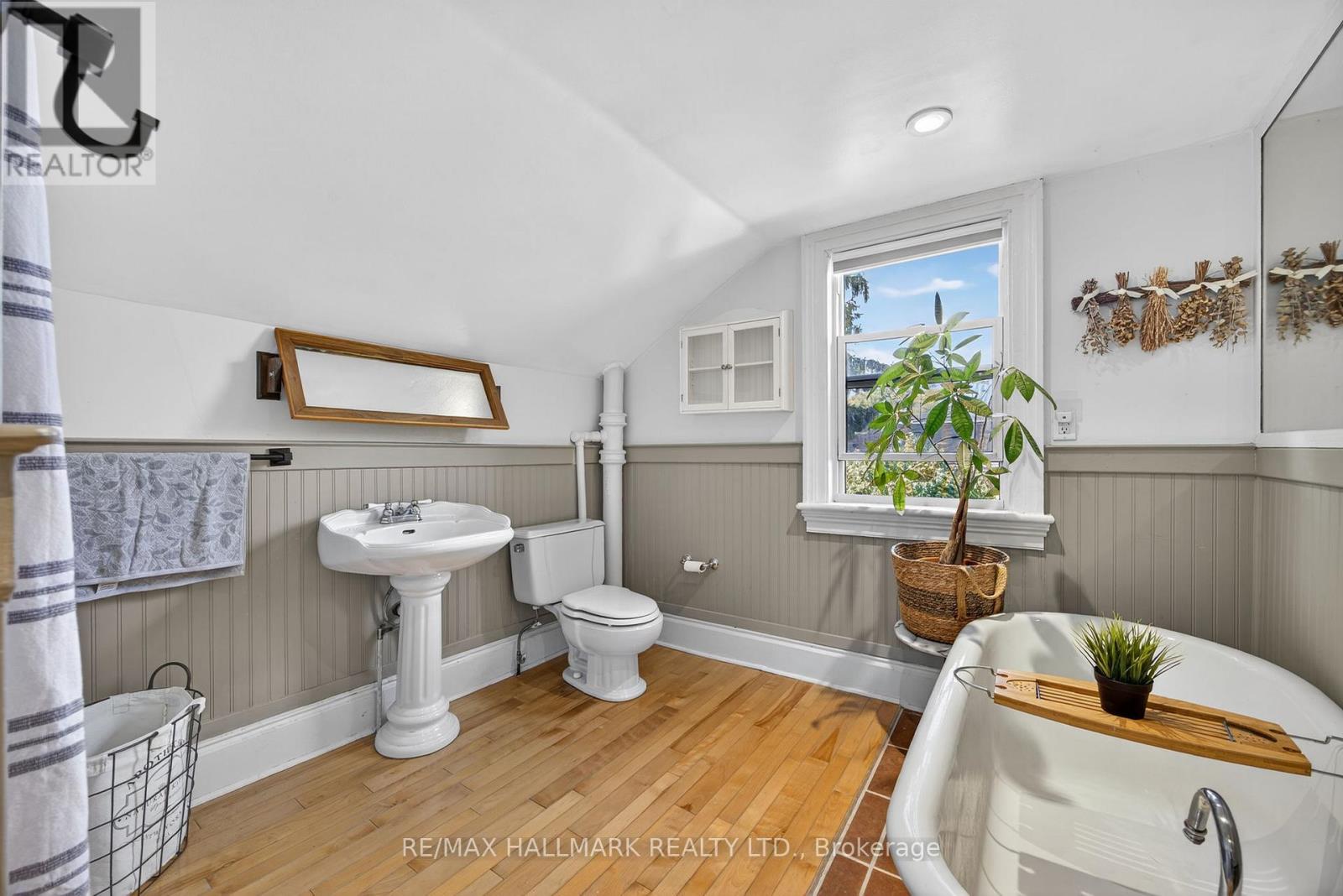 84 Wellington Street E, Barrie, Ontario  L4M 2C4 - Photo 13 - S13838496