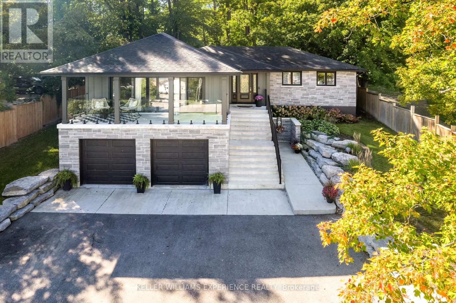 41 Little Lake Drive, Barrie, Ontario  L4M 7B9 - Photo 2 - S13838578