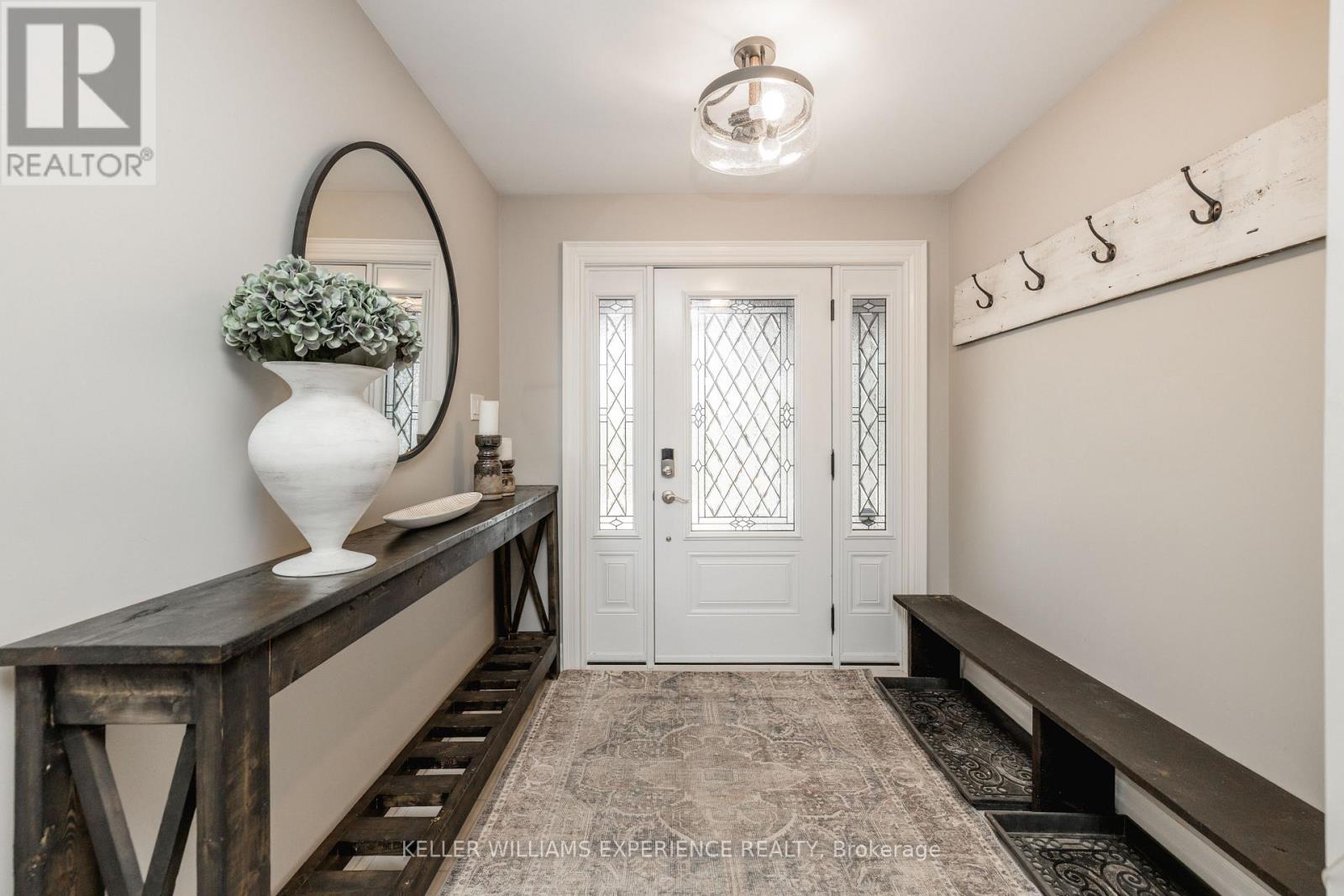 41 Little Lake Drive, Barrie, Ontario  L4M 7B9 - Photo 4 - S13838578