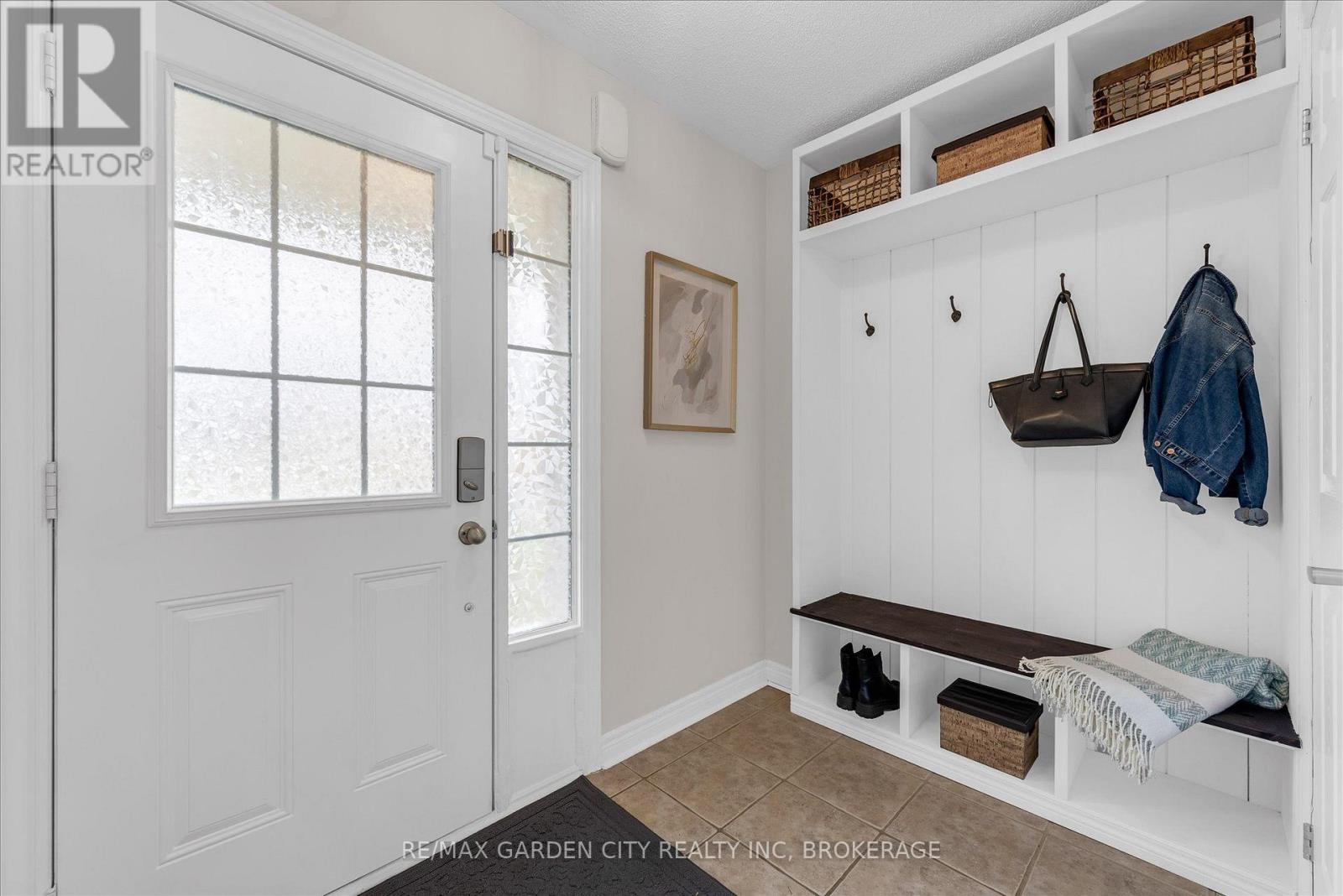 26 Keith Crescent, Niagara-On-The-Lake, Ontario  L0S 1J0 - Photo 2 - X13838674