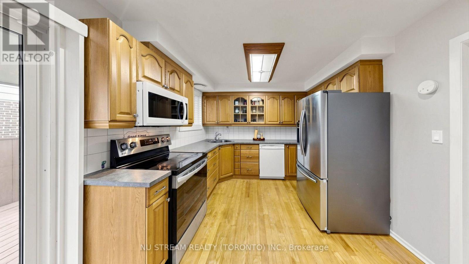 3163 Ibbetson Crescent, Mississauga (Erindale), Ontario  L5C 1Z1 - Photo 12 - W13838372
