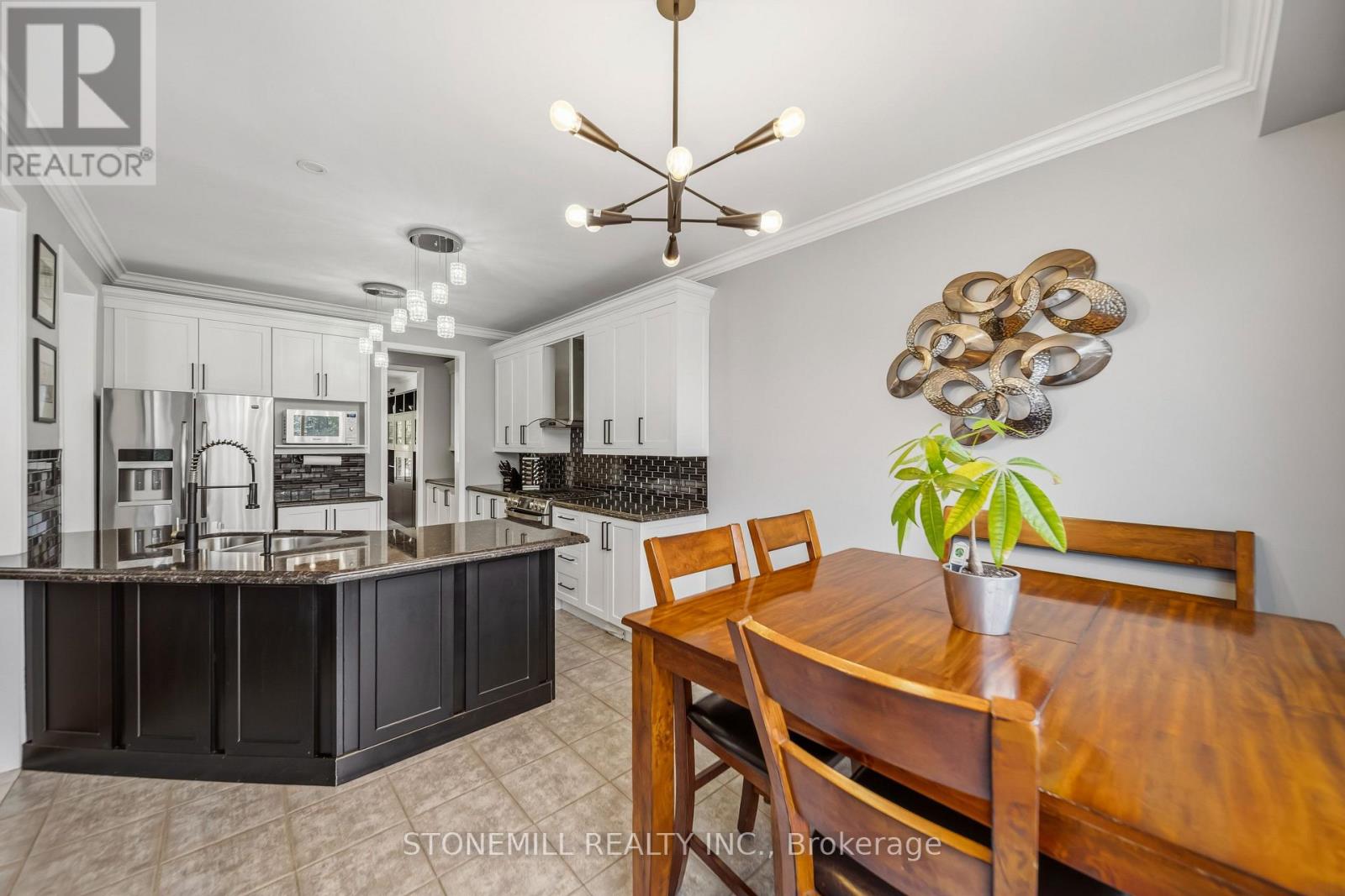 1661 Dempsey Crescent, Milton (Be Beaty), Ontario  L9T 5M5 - Photo 7 - W13838390