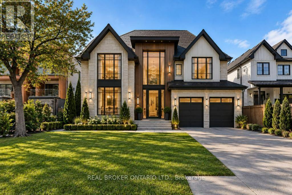 1024 Roosevelt Road, Mississauga (Lakeview), Ontario  L5G 3Y8 - Photo 2 - W13838400