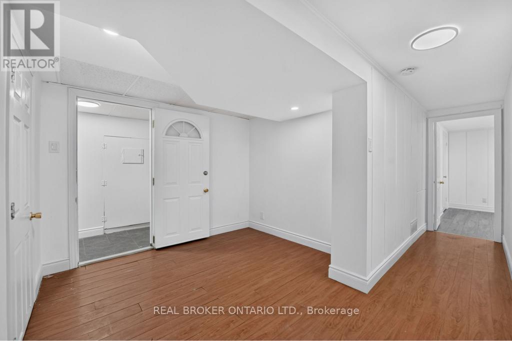 1024 Roosevelt Road, Mississauga (Lakeview), Ontario  L5G 3Y8 - Photo 25 - W13838400