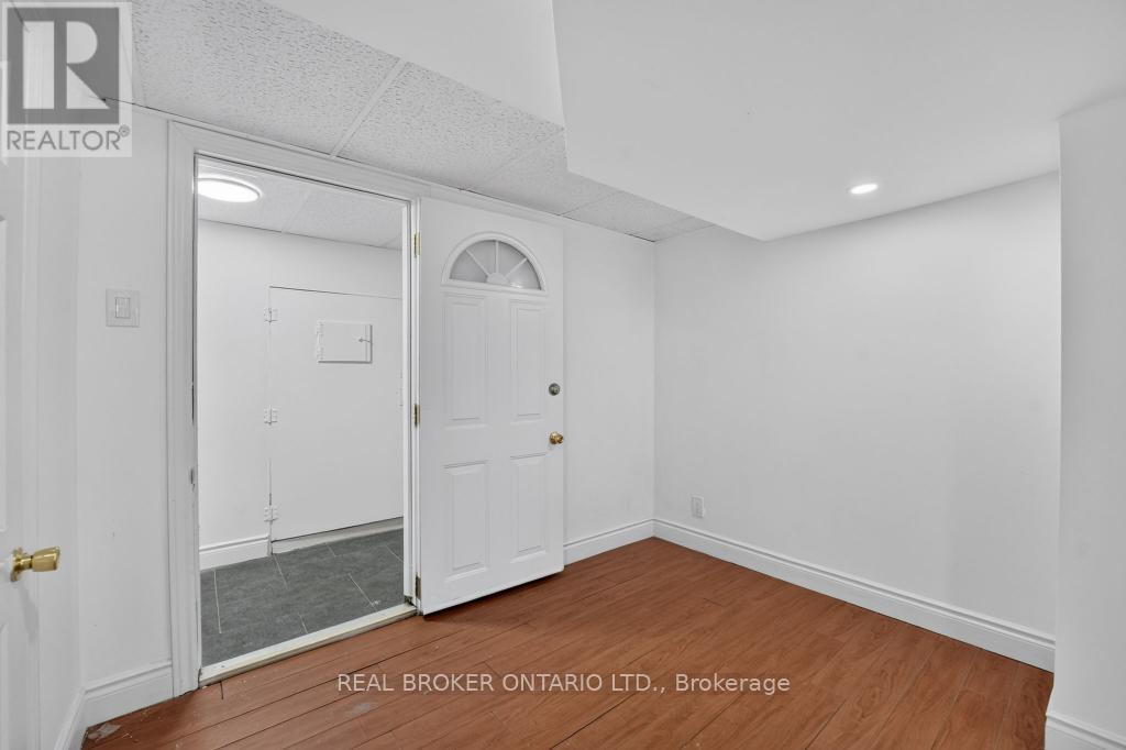 1024 Roosevelt Road, Mississauga (Lakeview), Ontario  L5G 3Y8 - Photo 26 - W13838400