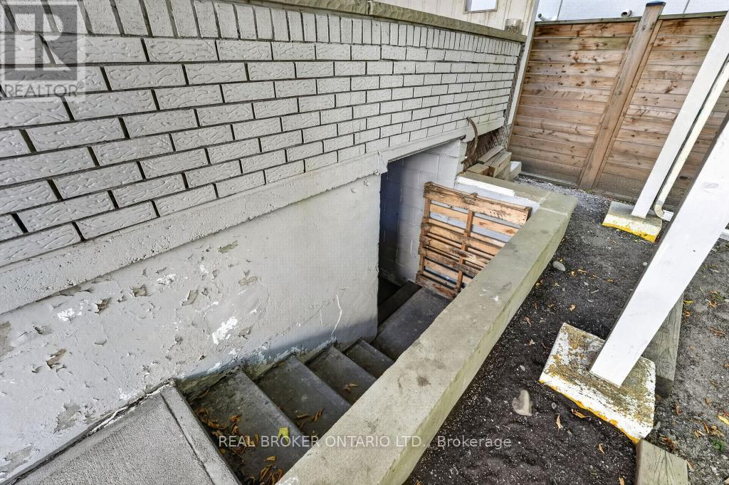 1024 Roosevelt Road, Mississauga (Lakeview), Ontario  L5G 3Y8 - Photo 41 - W13838400