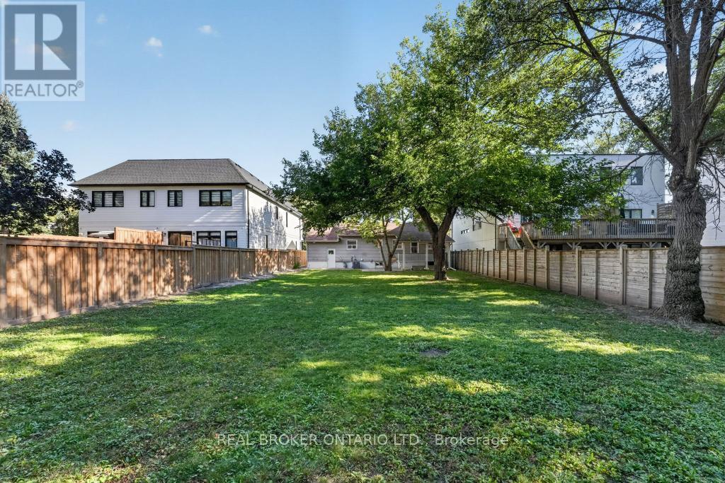 1024 Roosevelt Road, Mississauga (Lakeview), Ontario  L5G 3Y8 - Photo 45 - W13838400