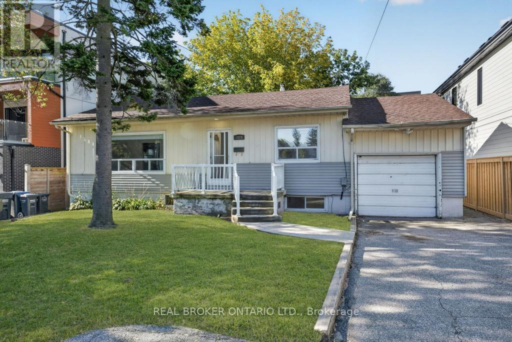 1024 Roosevelt Road, Mississauga (Lakeview), Ontario  L5G 3Y8 - Photo 5 - W13838400