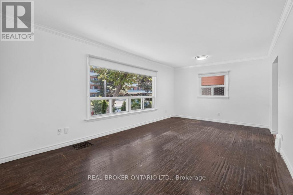 1024 Roosevelt Road, Mississauga (Lakeview), Ontario  L5G 3Y8 - Photo 7 - W13838400