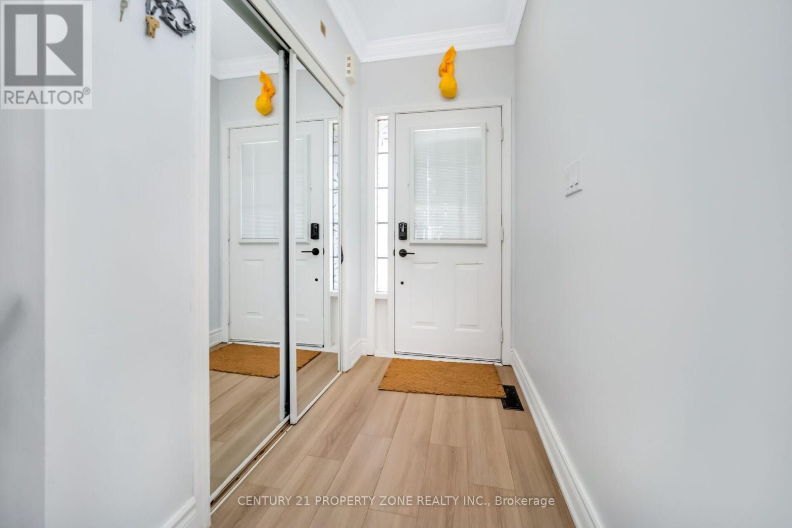400 Patterson Drive, Milton (Cl Clarke), Ontario  L9T 5N4 - Photo 7 - W13838456