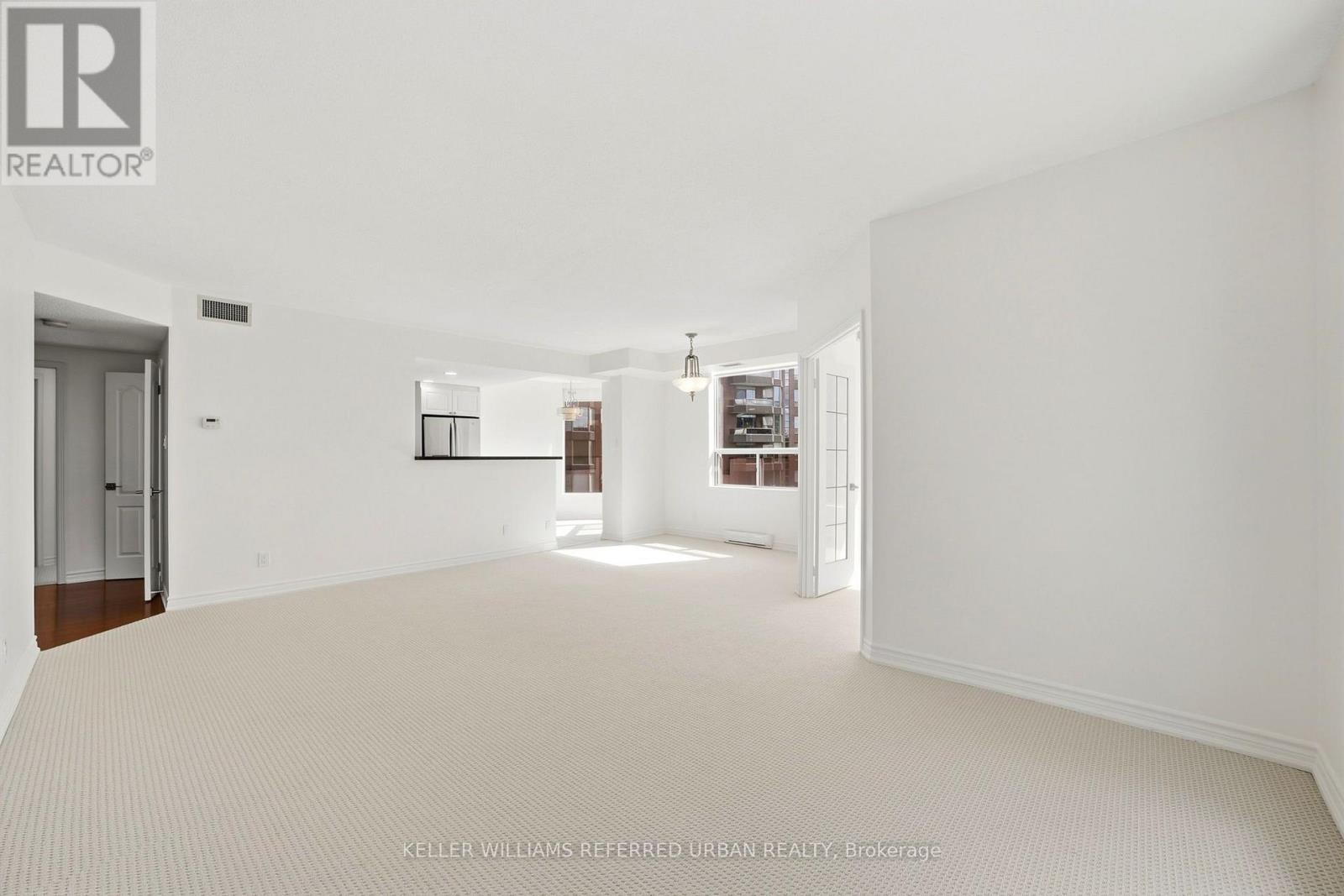 306 - 1901 Pilgrims Way, Oakville (Ga Glen Abbey), Ontario  L6M 2W9 - Photo 15 - W13838462