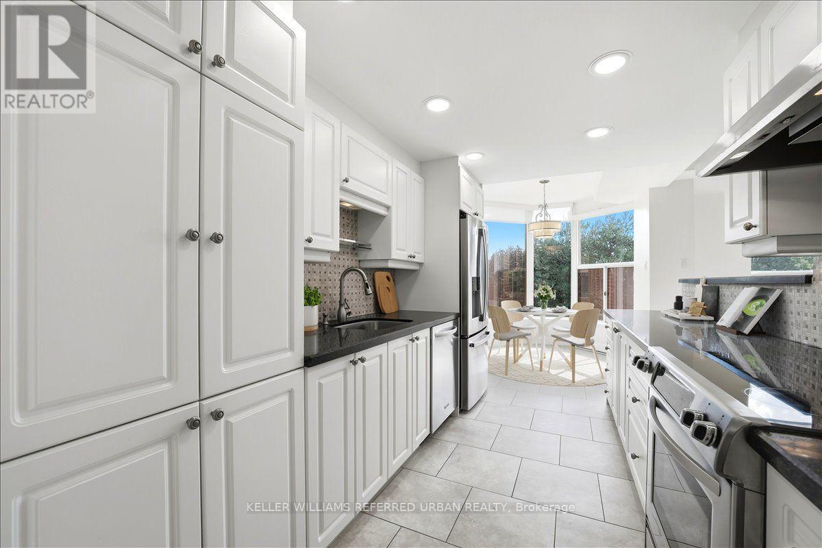 306 - 1901 Pilgrims Way, Oakville (Ga Glen Abbey), Ontario  L6M 2W9 - Photo 16 - W13838462