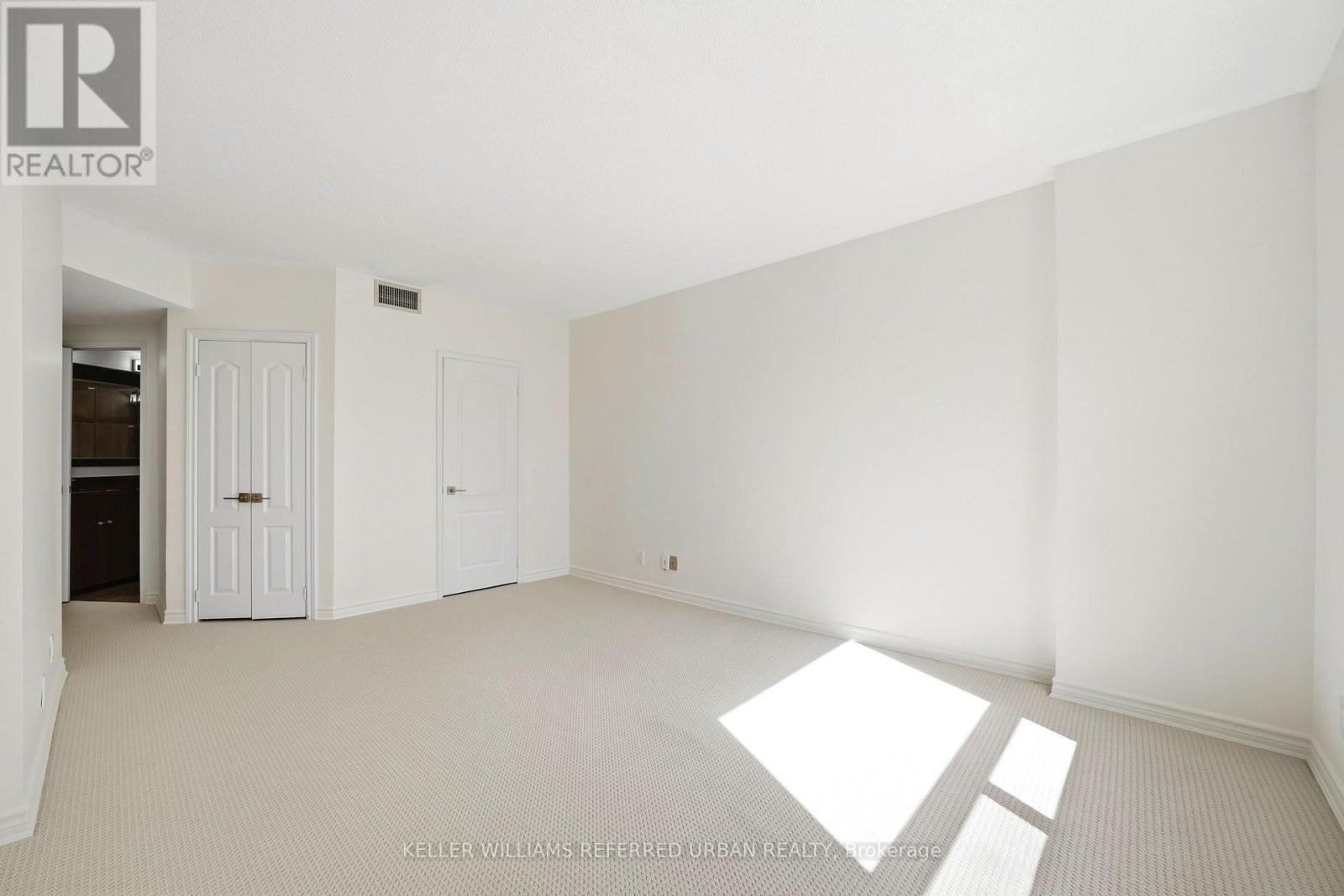 306 - 1901 Pilgrims Way, Oakville (Ga Glen Abbey), Ontario  L6M 2W9 - Photo 28 - W13838462
