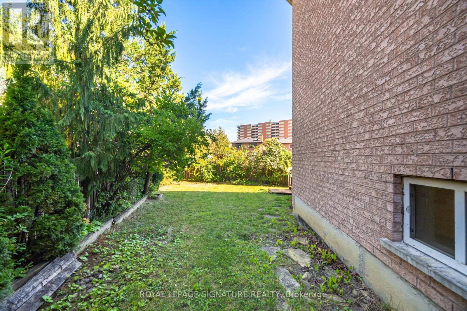 306 Cossack Court, Mississauga, Ontario  L5B 4C2 - Photo 45 - W13838530