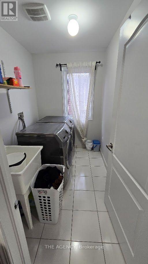 57 Leadenhall Road, Brampton, Ontario  L7A 4G2 - Photo 16 - W13838532