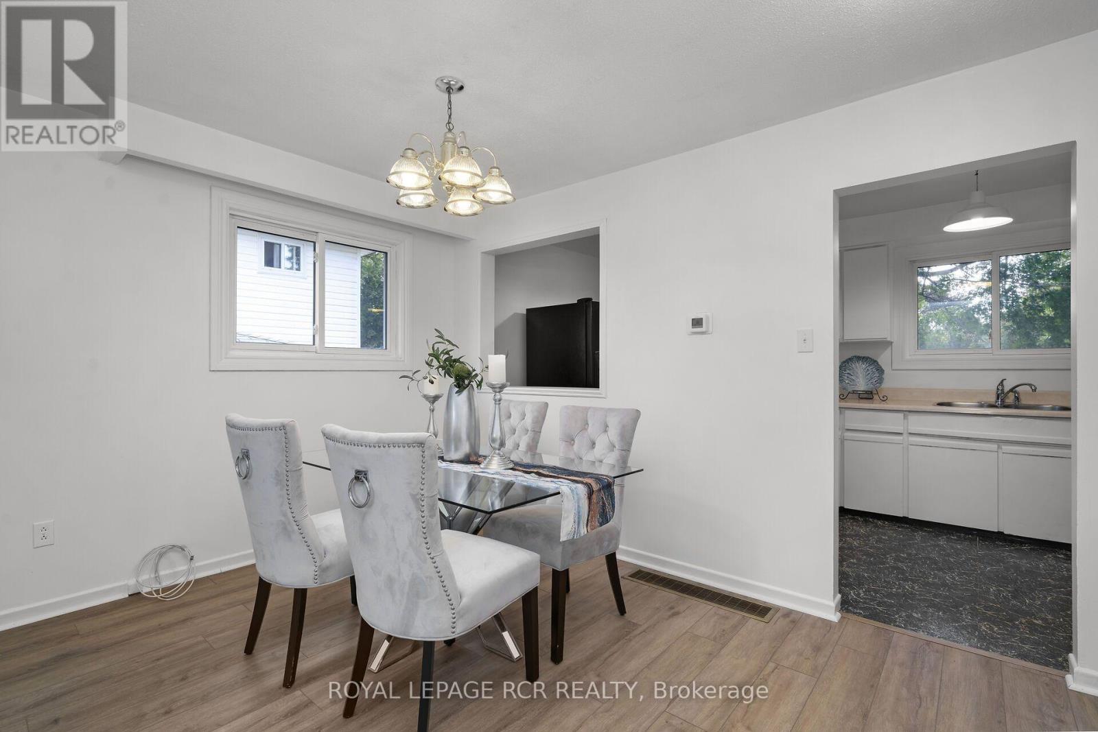 48 Esplanade Road, Brampton (Southgate), Ontario  L6T 2C8 - Photo 17 - W13838550