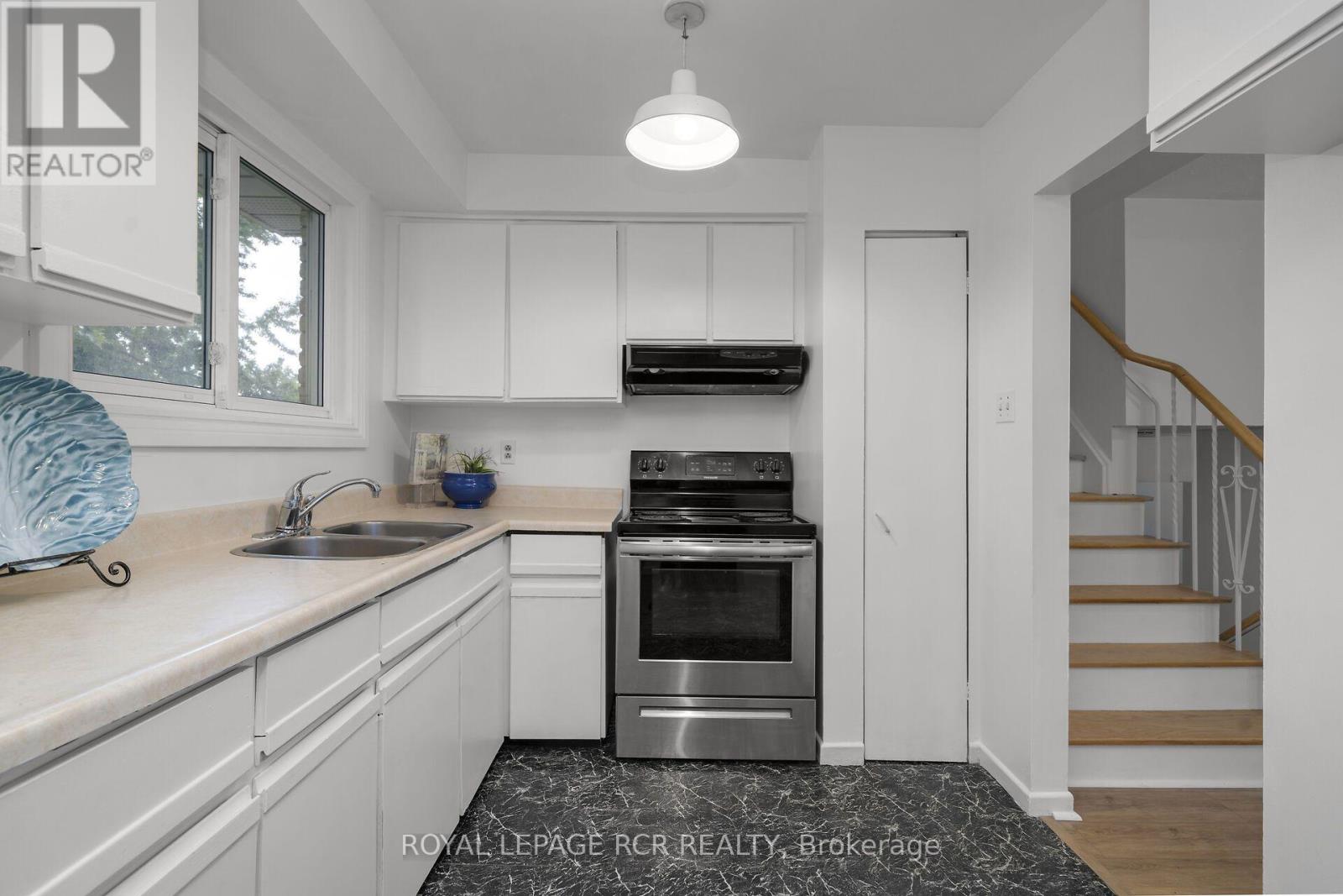48 Esplanade Road, Brampton (Southgate), Ontario  L6T 2C8 - Photo 19 - W13838550