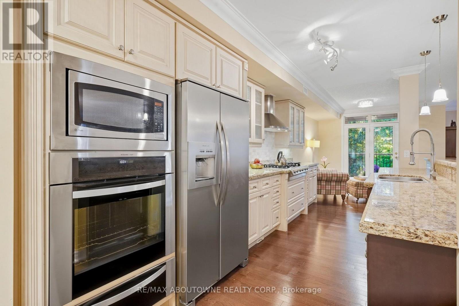 301 - 390 Upper Middle Road, Oakville, Ontario  L6H 0A5 - Photo 20 - W13838648