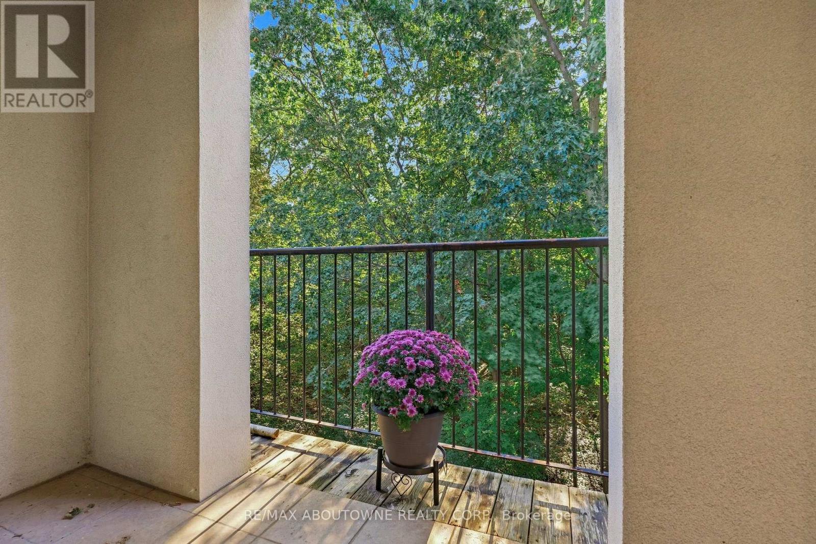 301 - 390 Upper Middle Road, Oakville, Ontario  L6H 0A5 - Photo 22 - W13838648