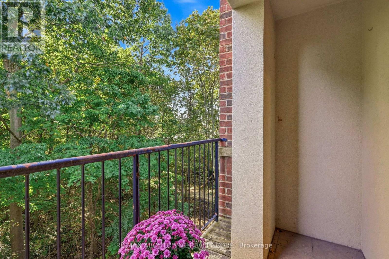 301 - 390 Upper Middle Road, Oakville, Ontario  L6H 0A5 - Photo 23 - W13838648