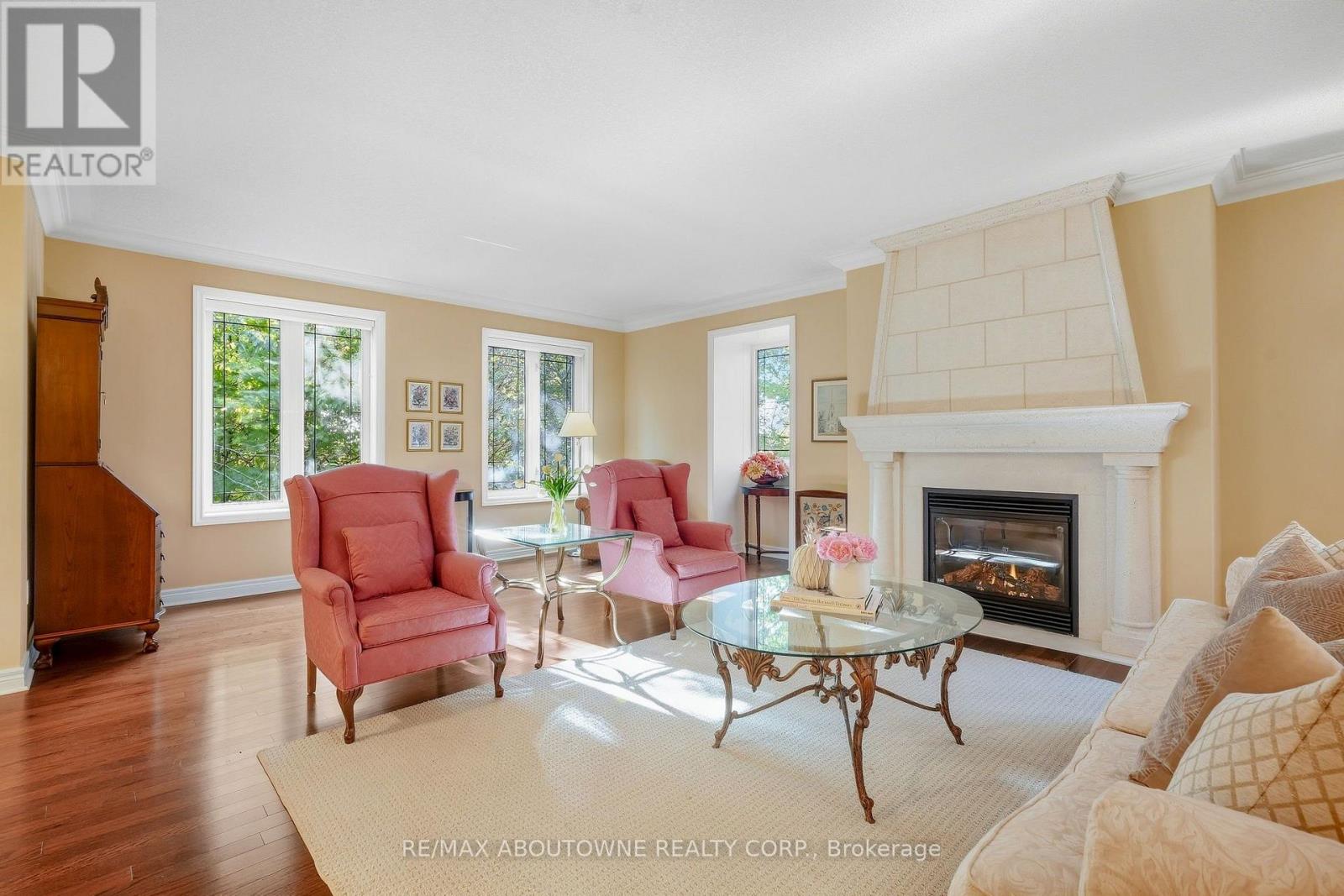 301 - 390 Upper Middle Road, Oakville, Ontario  L6H 0A5 - Photo 9 - W13838648