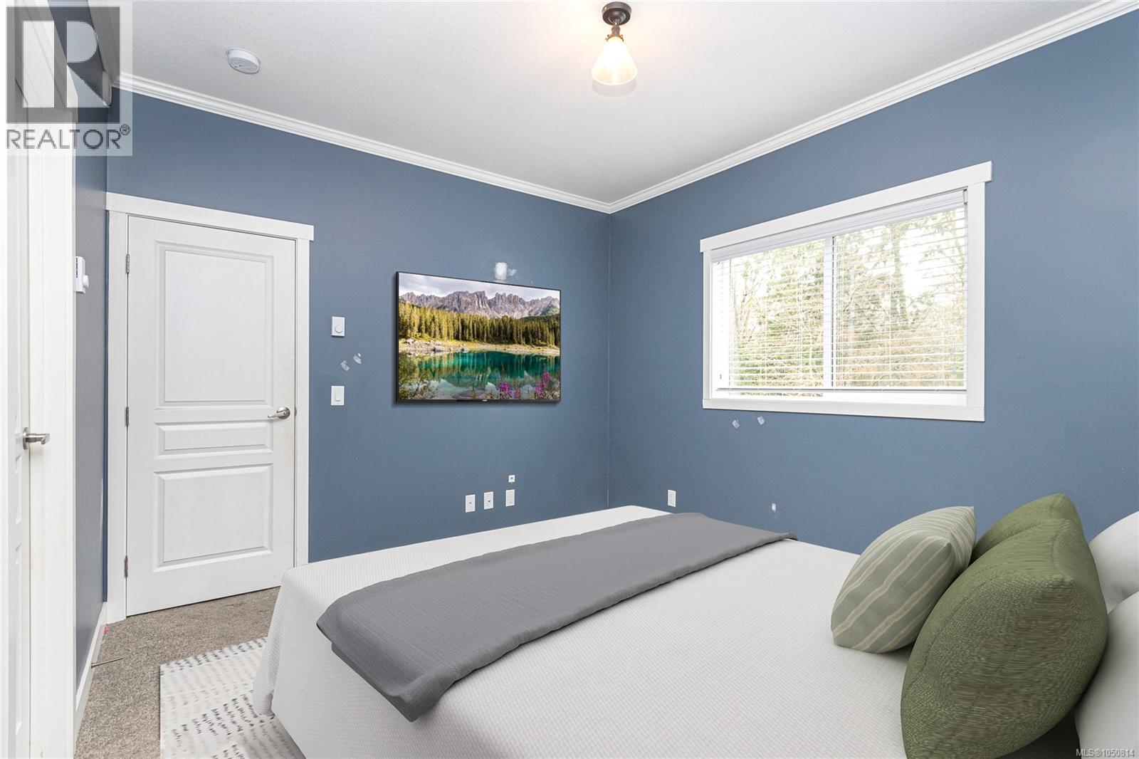 17 Saanich Ridge Dr
