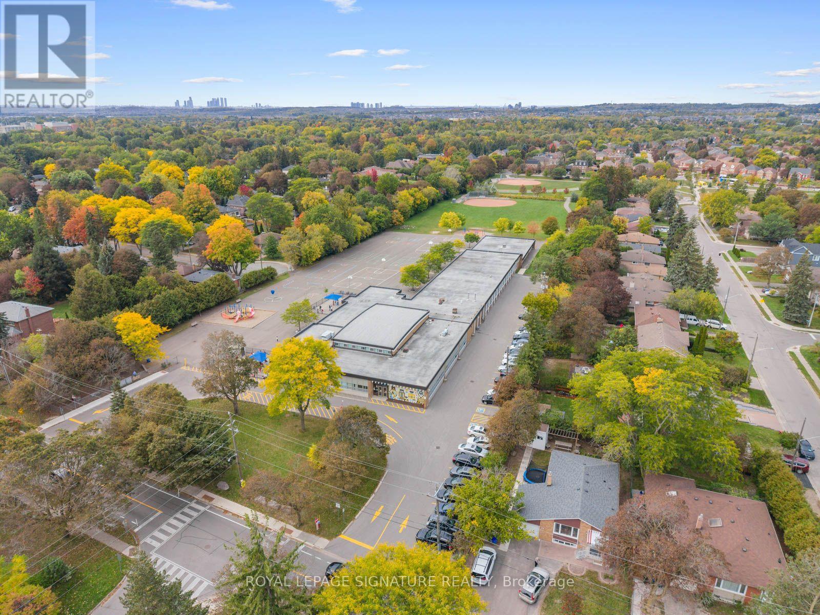 107 Hunt Avenue, Richmond Hill, Ontario  L4C 4H1 - Photo 47 - N13838526