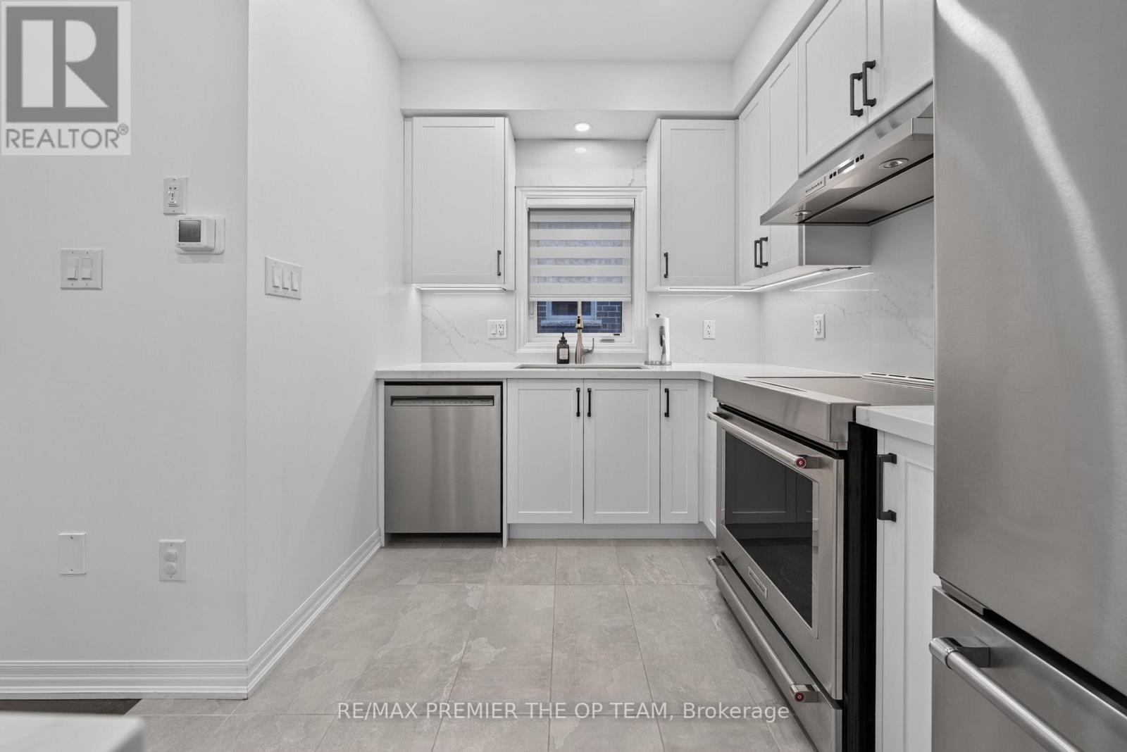 233 Vivant Street, Newmarket, Ontario  L3X 0K9 - Photo 16 - N13836968