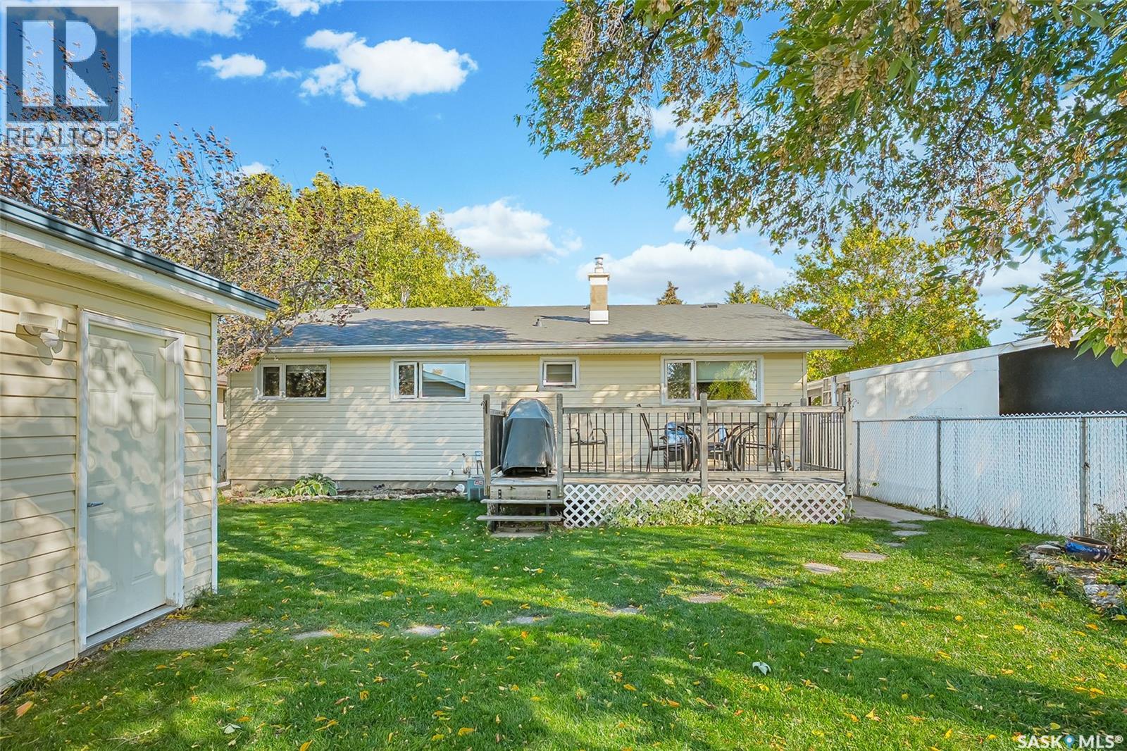 417 Waterloo Crescent, Saskatoon, Saskatchewan  S7H 4L3 - Photo 11 - SK049817