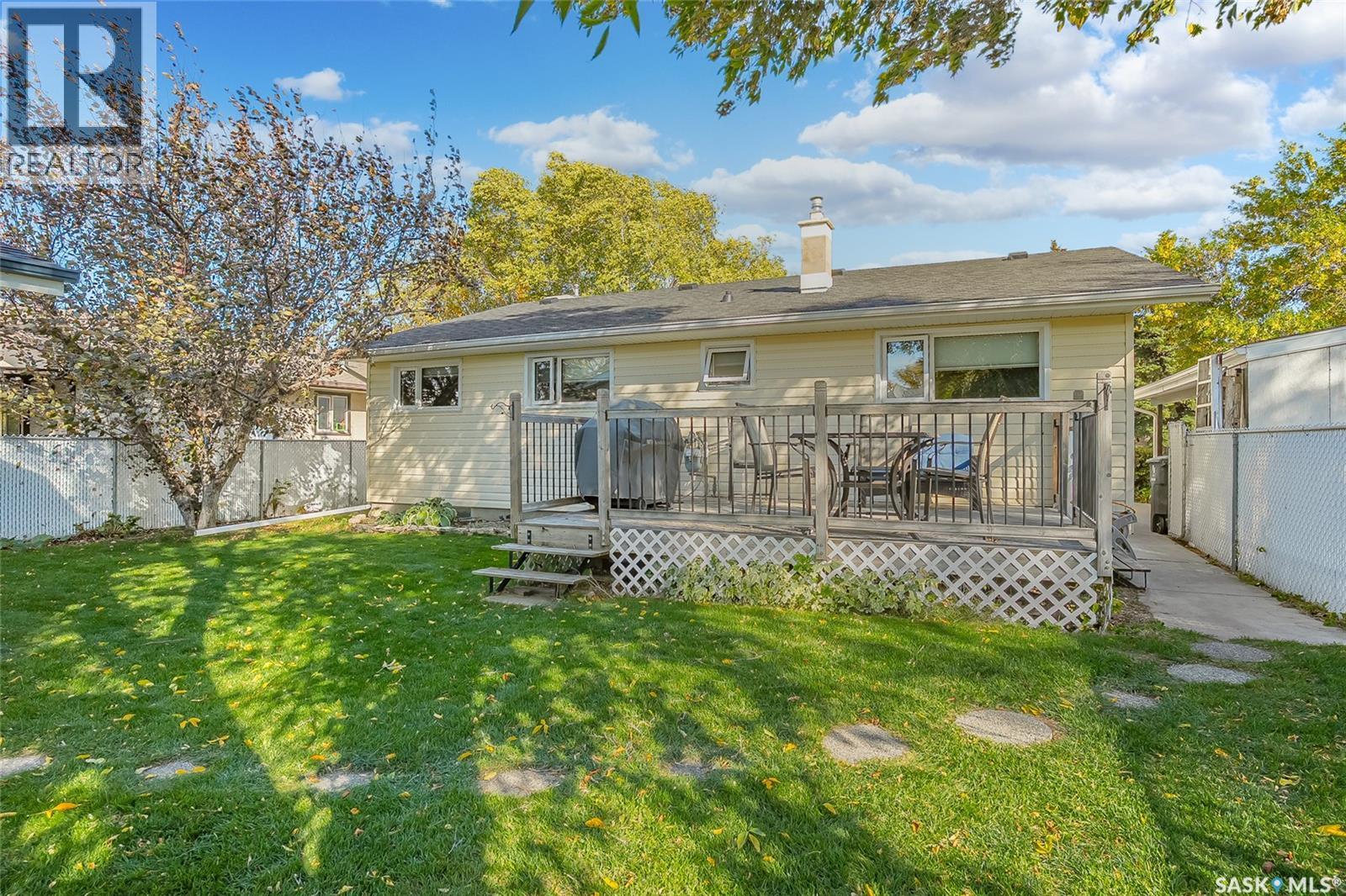 417 Waterloo Crescent, Saskatoon, Saskatchewan  S7H 4L3 - Photo 6 - SK049817