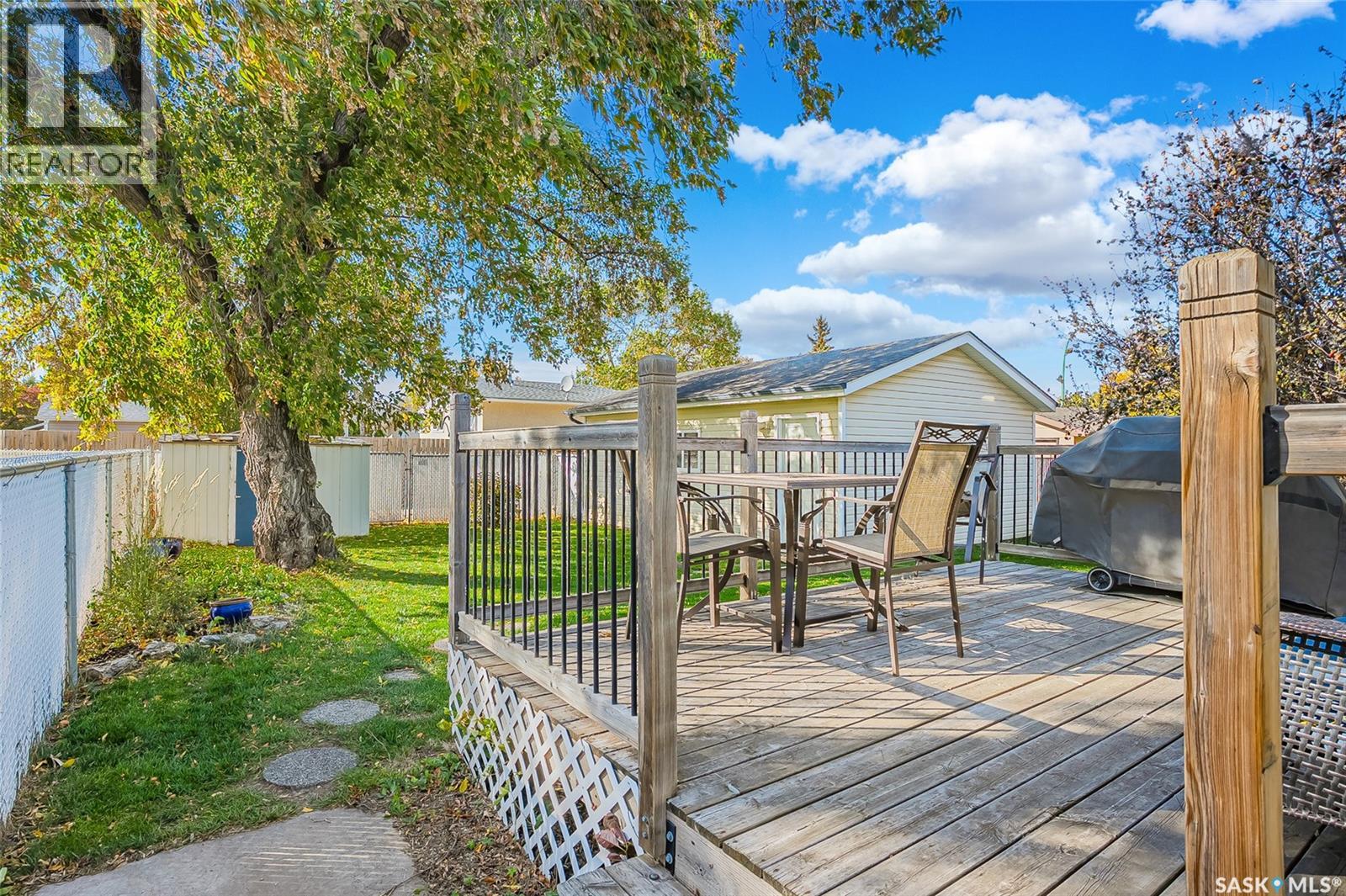 417 Waterloo Crescent, Saskatoon, Saskatchewan  S7H 4L3 - Photo 9 - SK049817