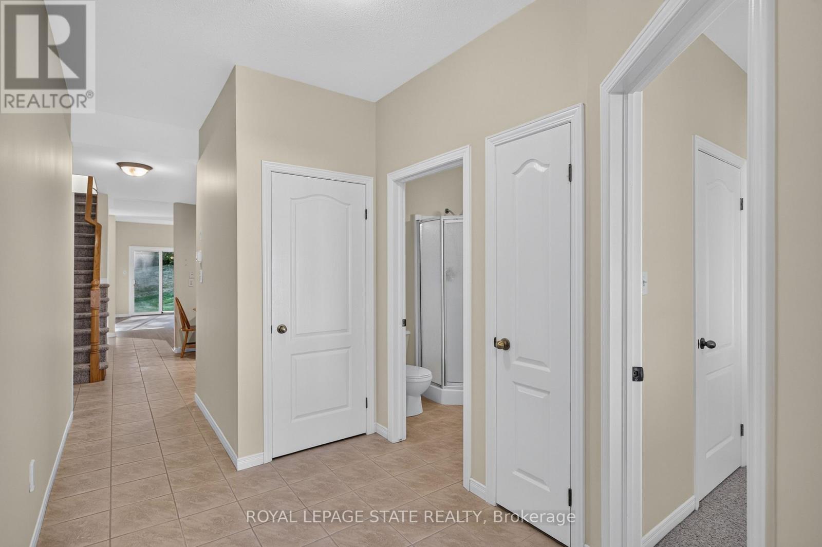 65 - 566 Southridge Drive, Hamilton (Mountview), Ontario  L9C 7W5 - Photo 6 - X13838350