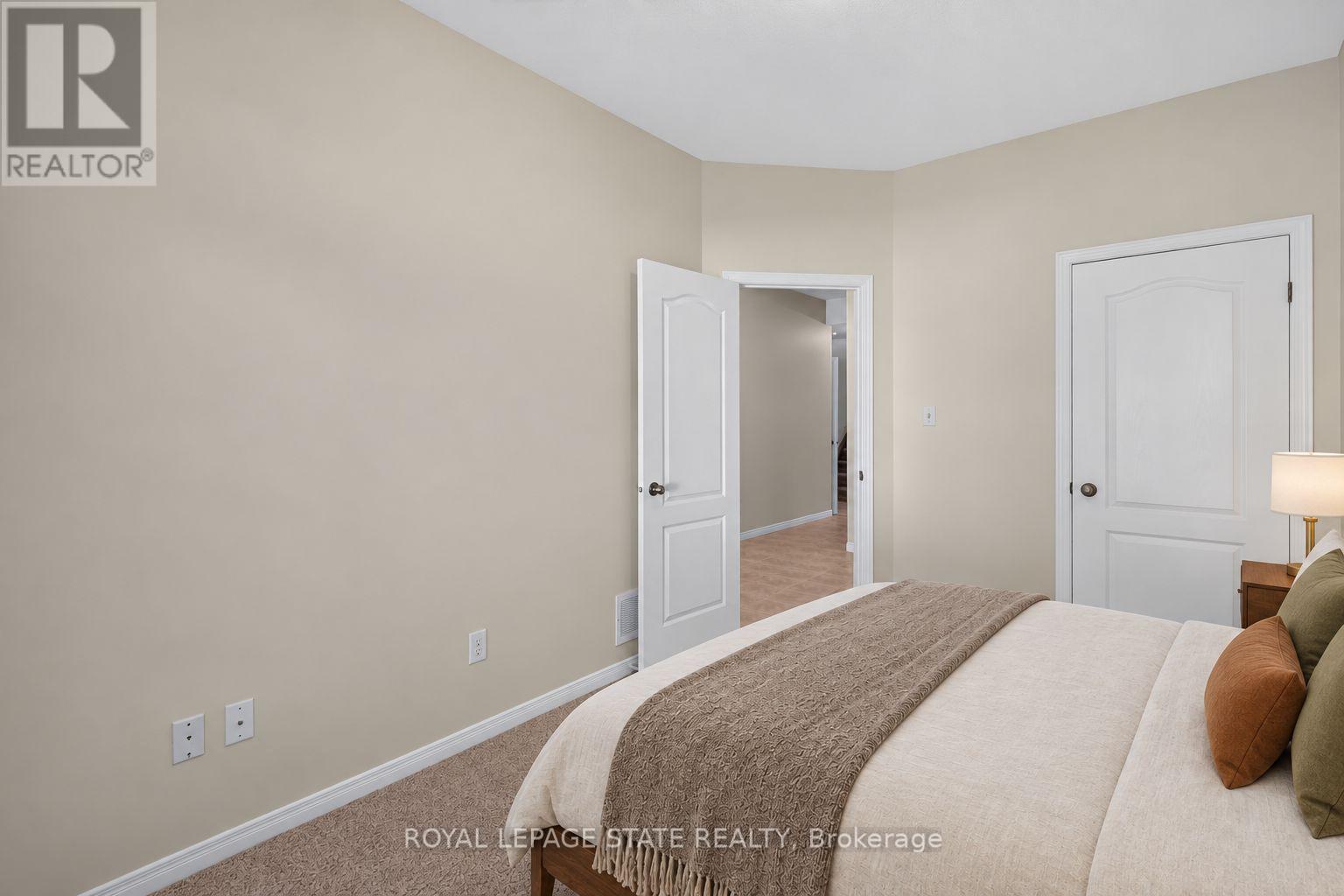 65 - 566 Southridge Drive, Hamilton (Mountview), Ontario  L9C 7W5 - Photo 8 - X13838350