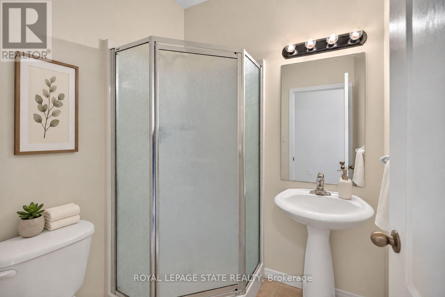 65 - 566 Southridge Drive, Hamilton (Mountview), Ontario  L9C 7W5 - Photo 9 - X13838350