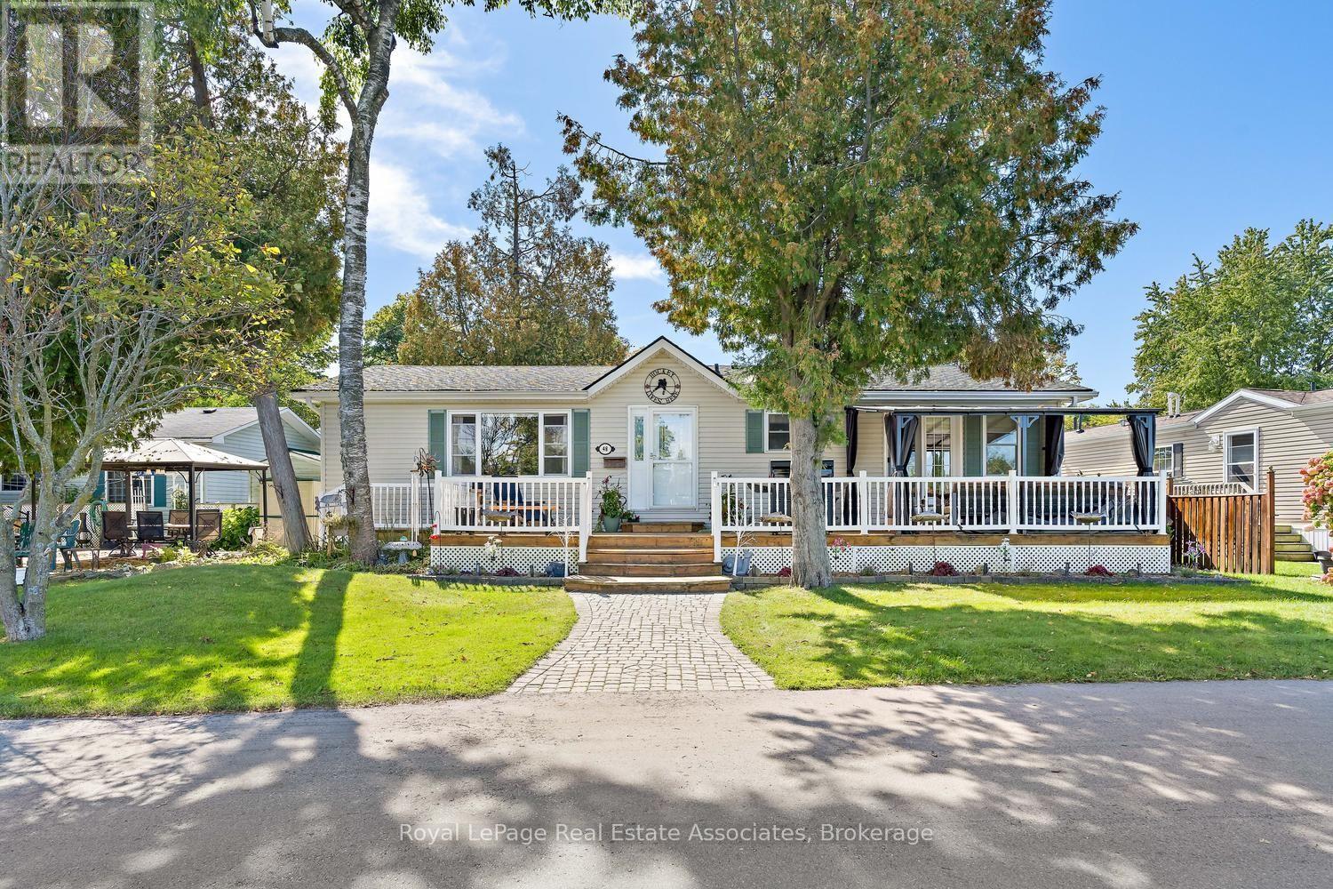 48 LAKESHORE DRIVE, Puslinch, Ontario