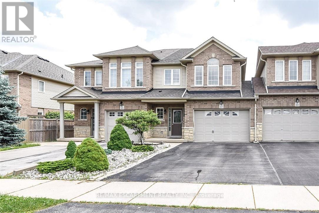 37 Cornerstone Drive, Hamilton (Stoney Creek), Ontario  L8J 0A1 - Photo 1 - X13838628