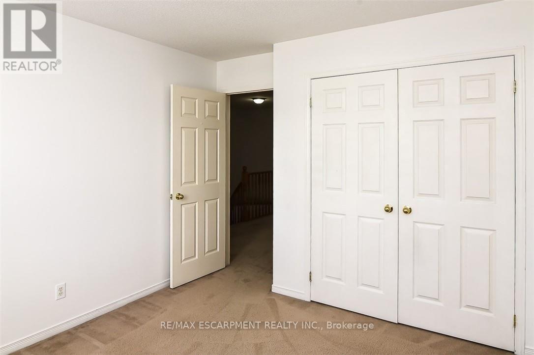 37 Cornerstone Drive, Hamilton (Stoney Creek), Ontario  L8J 0A1 - Photo 18 - X13838628