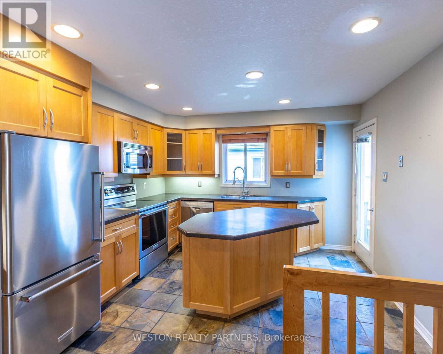 54 Brandy Lane Road, London North (North I), Ontario  N6G 4S3 - Photo 10 - X13838650