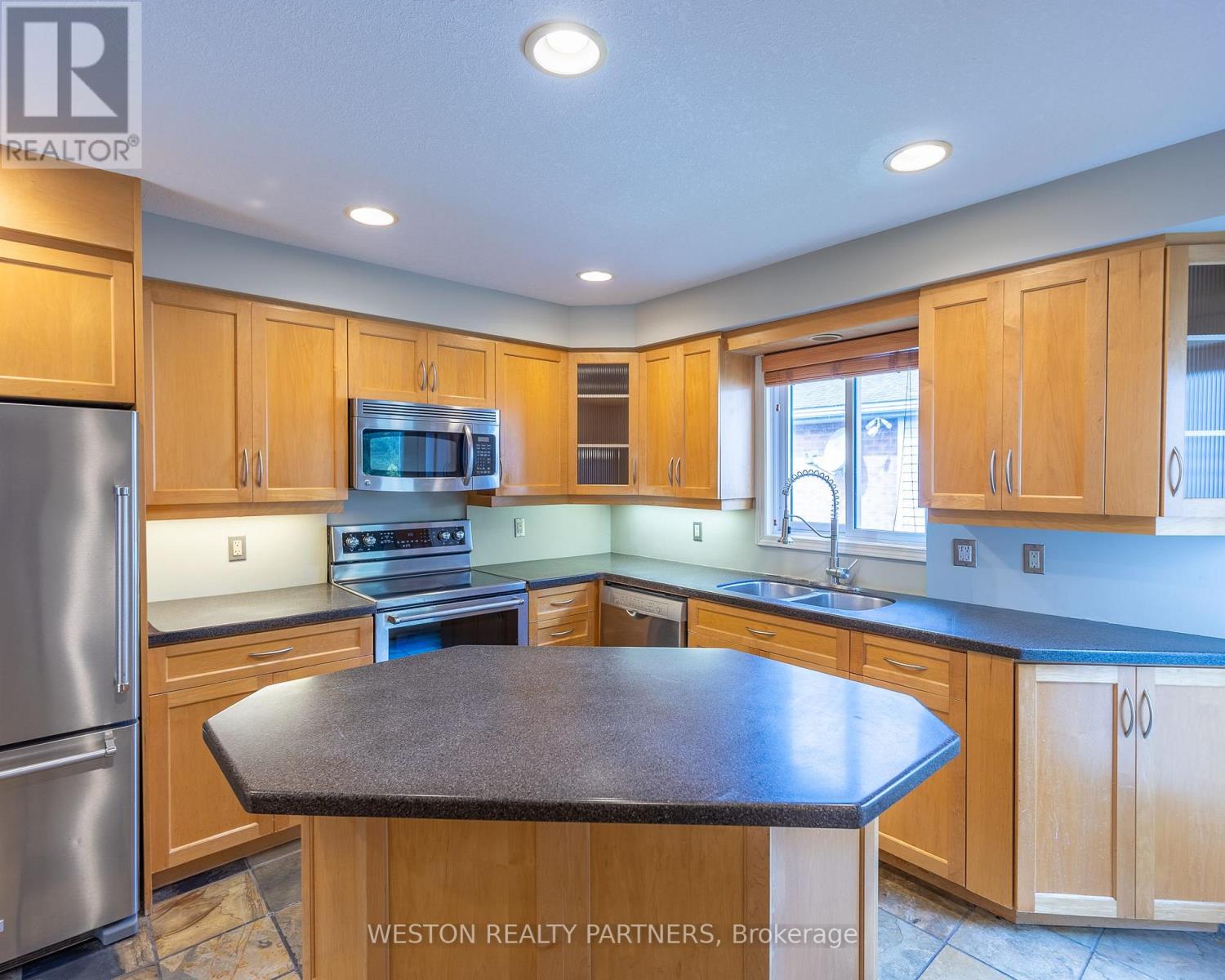 54 Brandy Lane Road, London North (North I), Ontario  N6G 4S3 - Photo 11 - X13838650