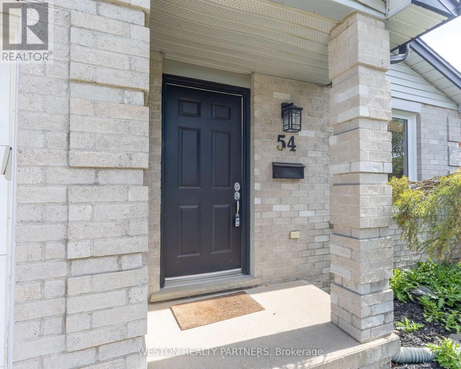 54 Brandy Lane Road, London North (North I), Ontario  N6G 4S3 - Photo 4 - X13838650