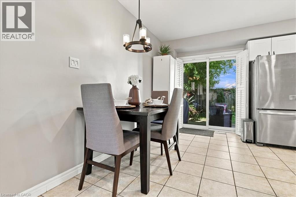 29 Slater Court, Waterdown, Ontario  L8B 0K8 - Photo 11 - 40864325
