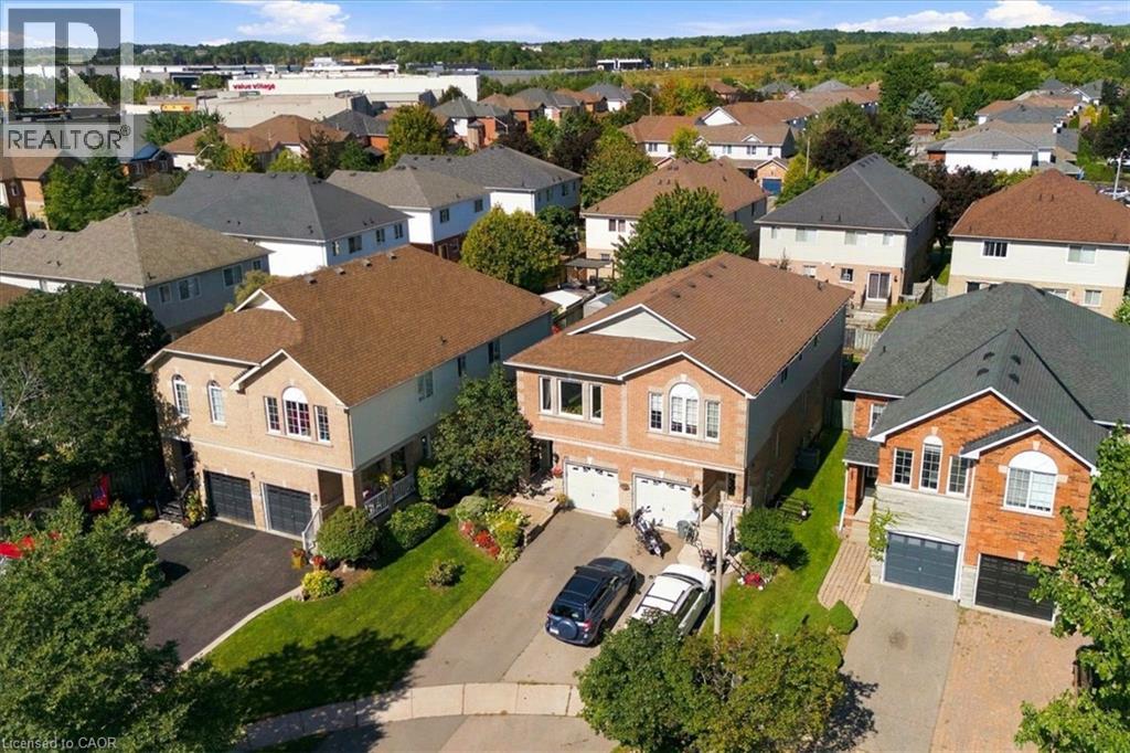29 Slater Court, Waterdown, Ontario  L8B 0K8 - Photo 4 - 40864325