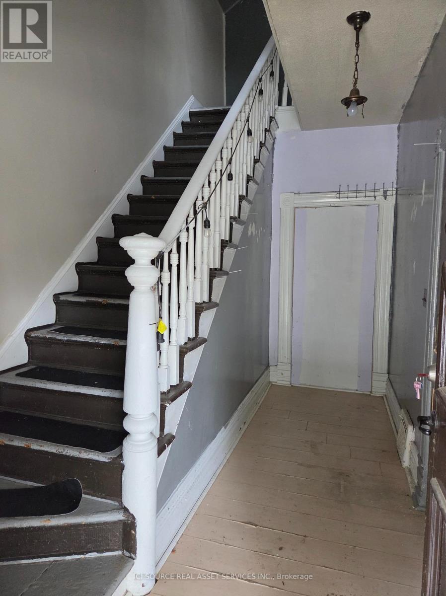 A1 - 136 Cooper Street, Cambridge, Ontario  N3C 2N7 - Photo 2 - X13744034