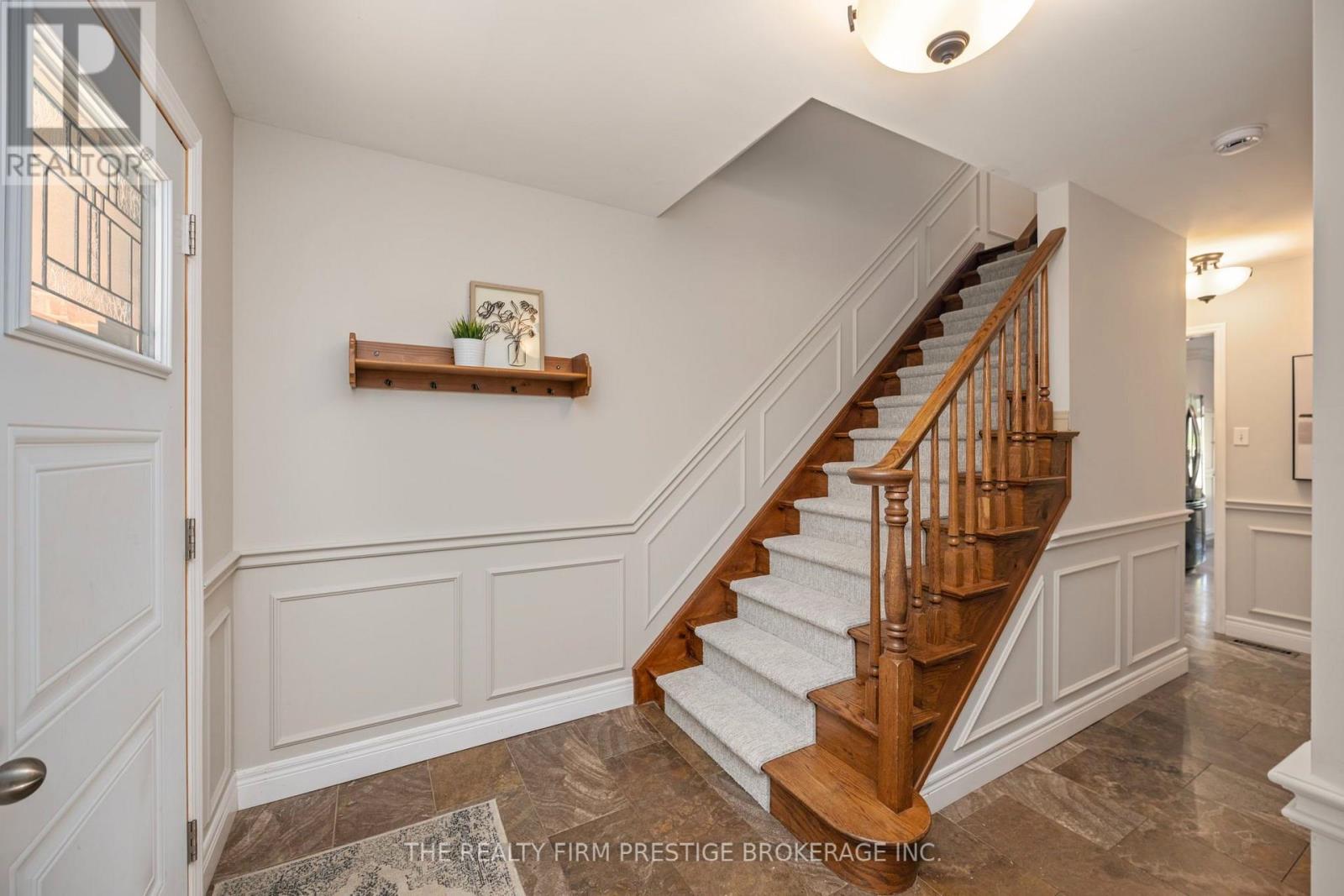 49 Whisperwood Crescent, London South, Ontario  N6K 3Y9 - Photo 4 - X13838684