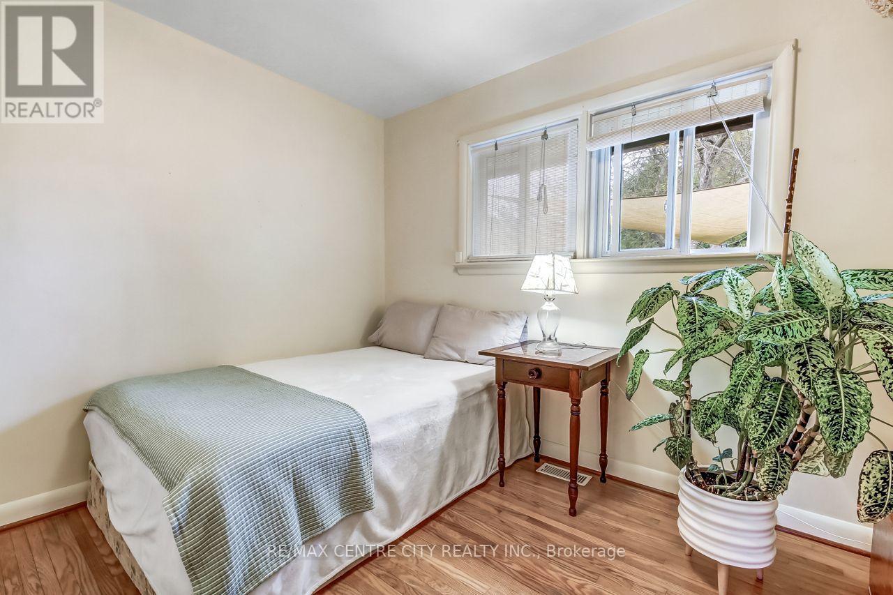 19 Rapelje Street, St. Thomas, Ontario  N5R 4L9 - Photo 11 - X13838696