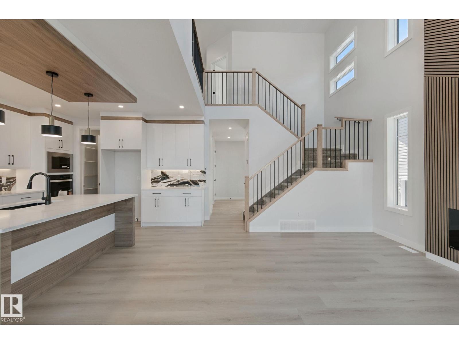 357 MEADOWVIEW DR